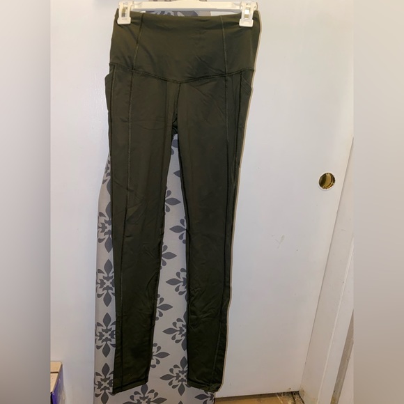 Victorias Secret Sport Green Workout Leggings in size XS - Picture 1 of 7